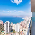 Luxury Apartment On The 41St Floor With Stunning Sea Views